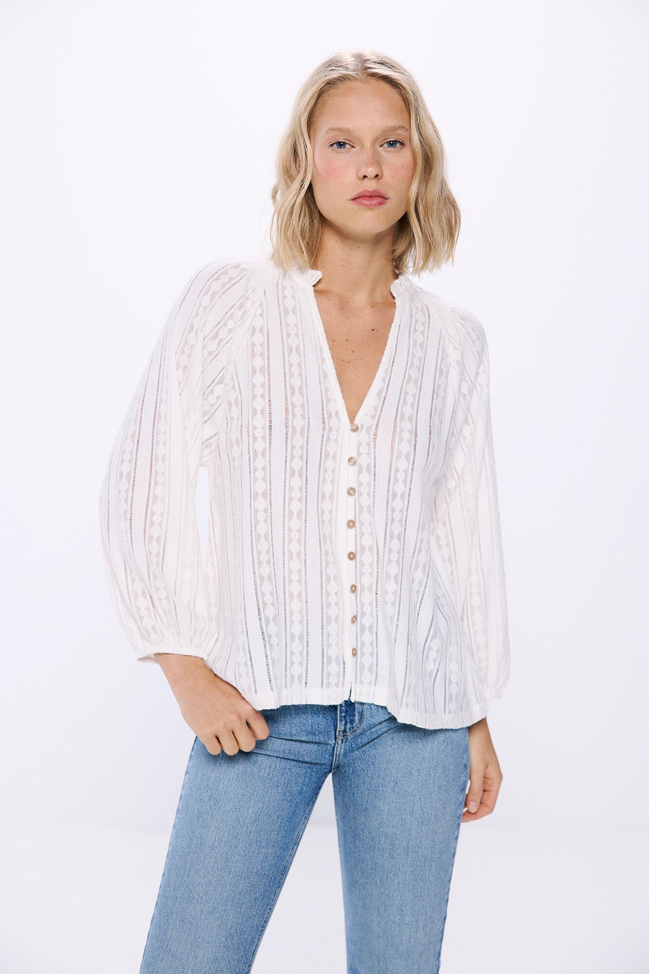 Structured blouse with borders