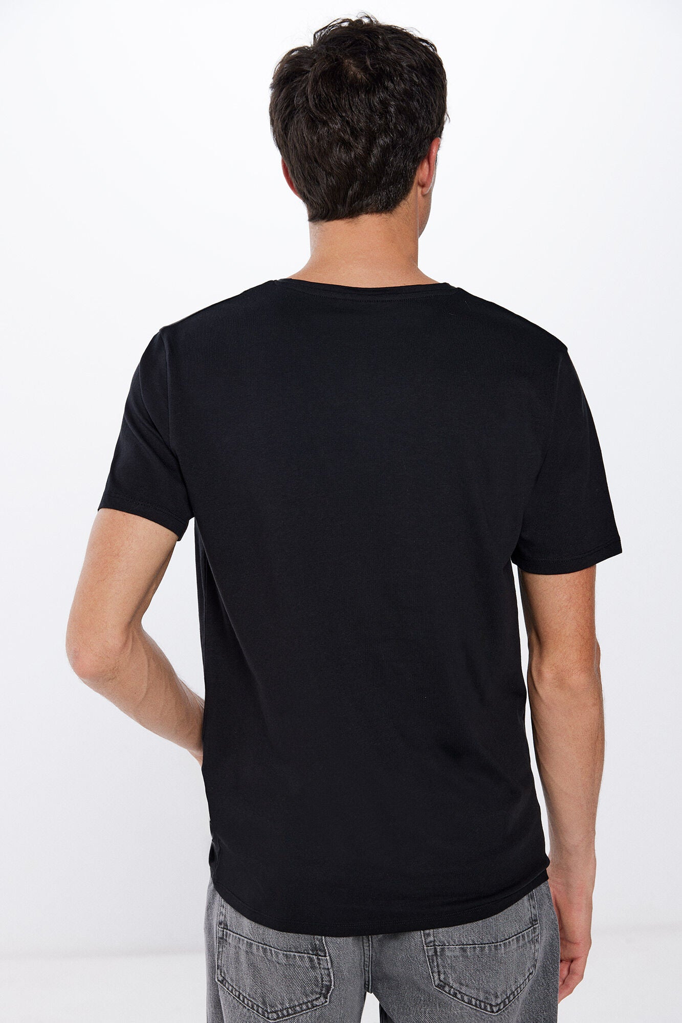 V-neck elastane t-shirt