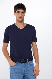 V-neck elastane t-shirt