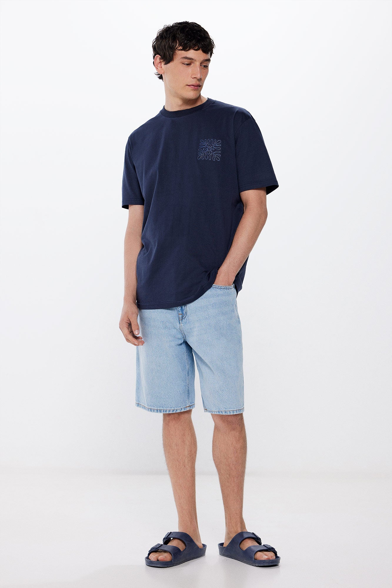 Botanical embroidery T-shirt