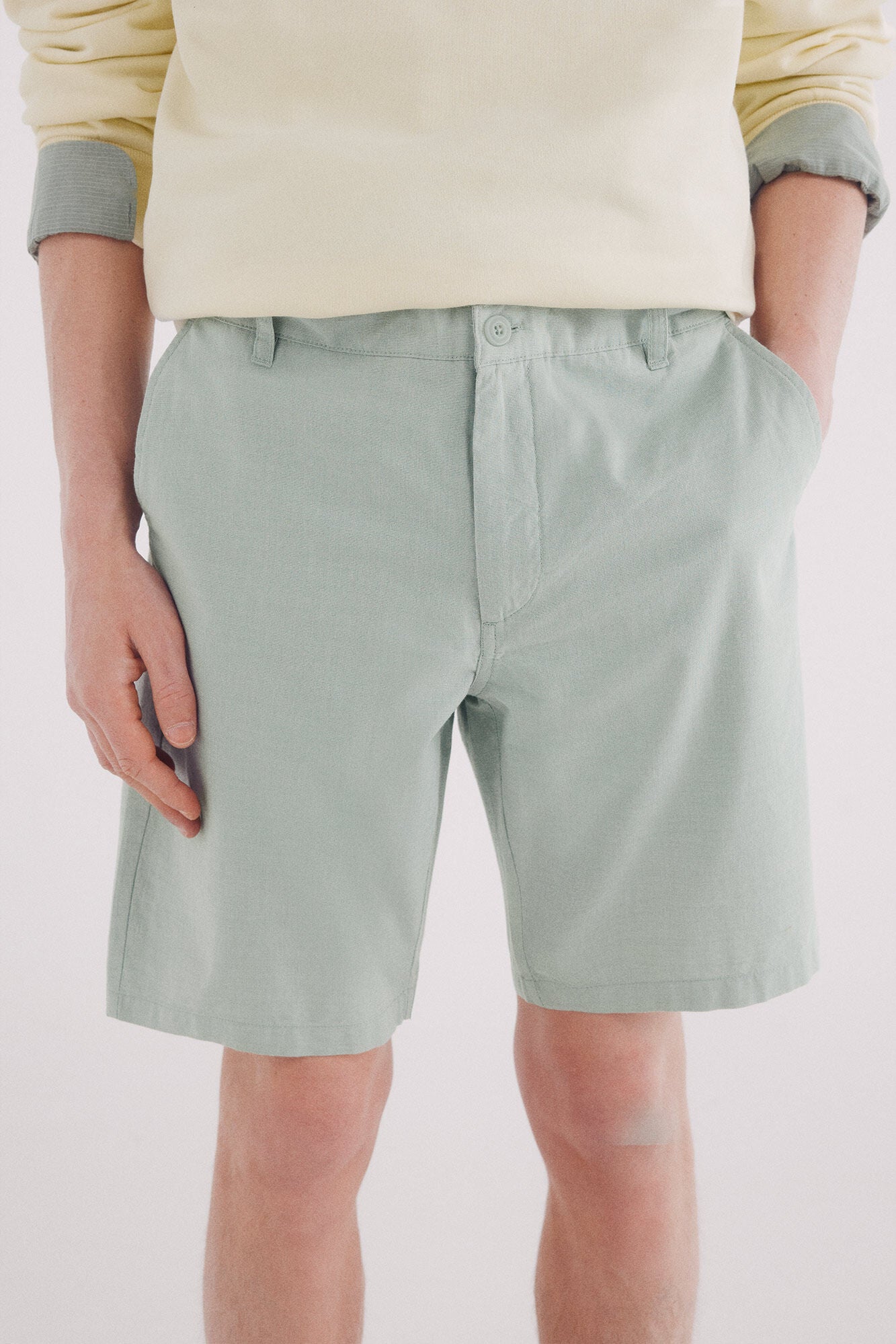 Bermuda structured color comfort fit