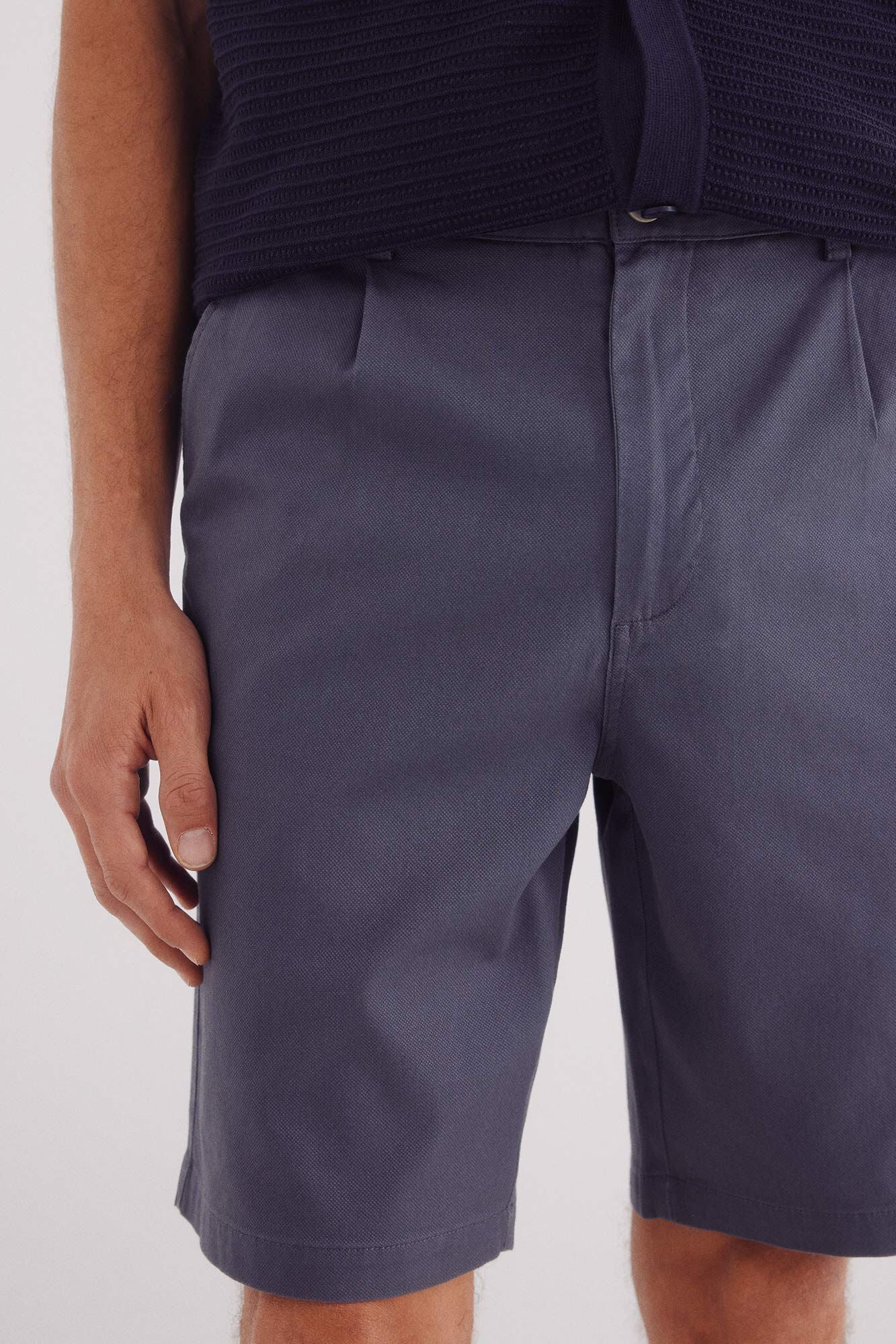 Bermuda structured color comfort fit