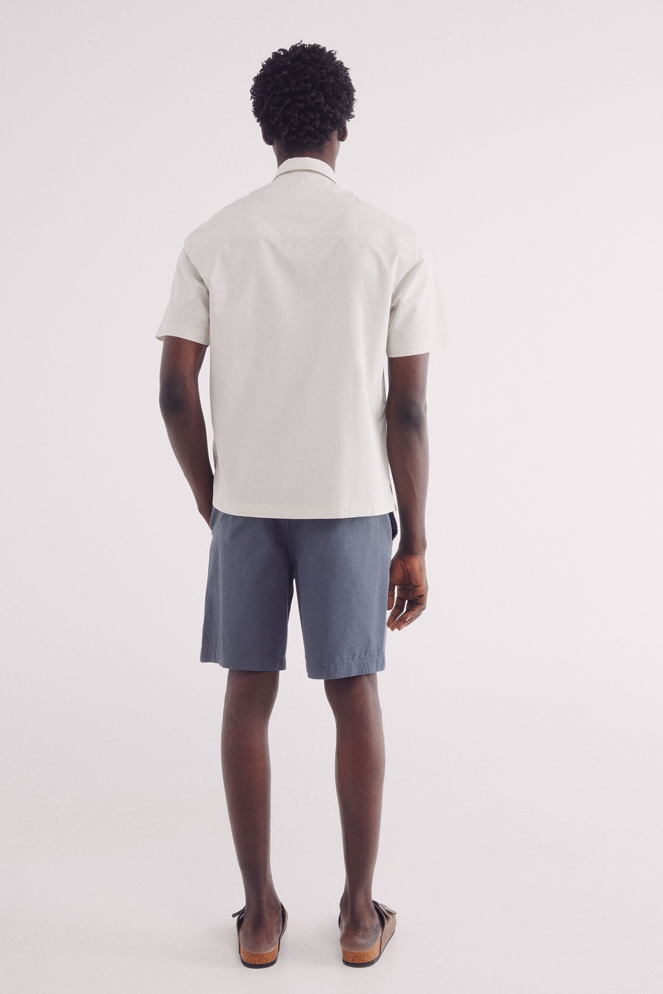 Relaxed fit fluid Bermuda shorts