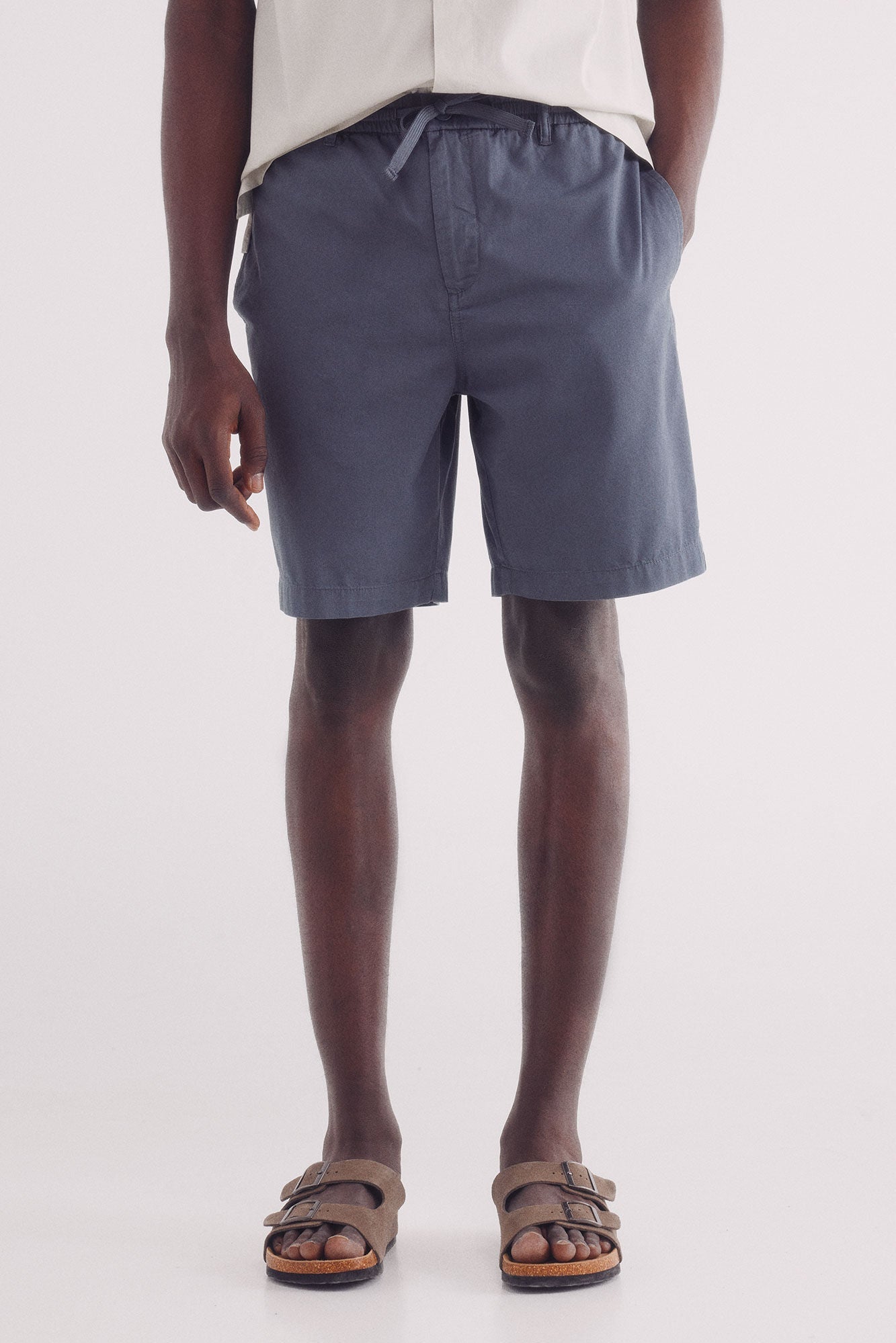 Relaxed fit fluid Bermuda shorts