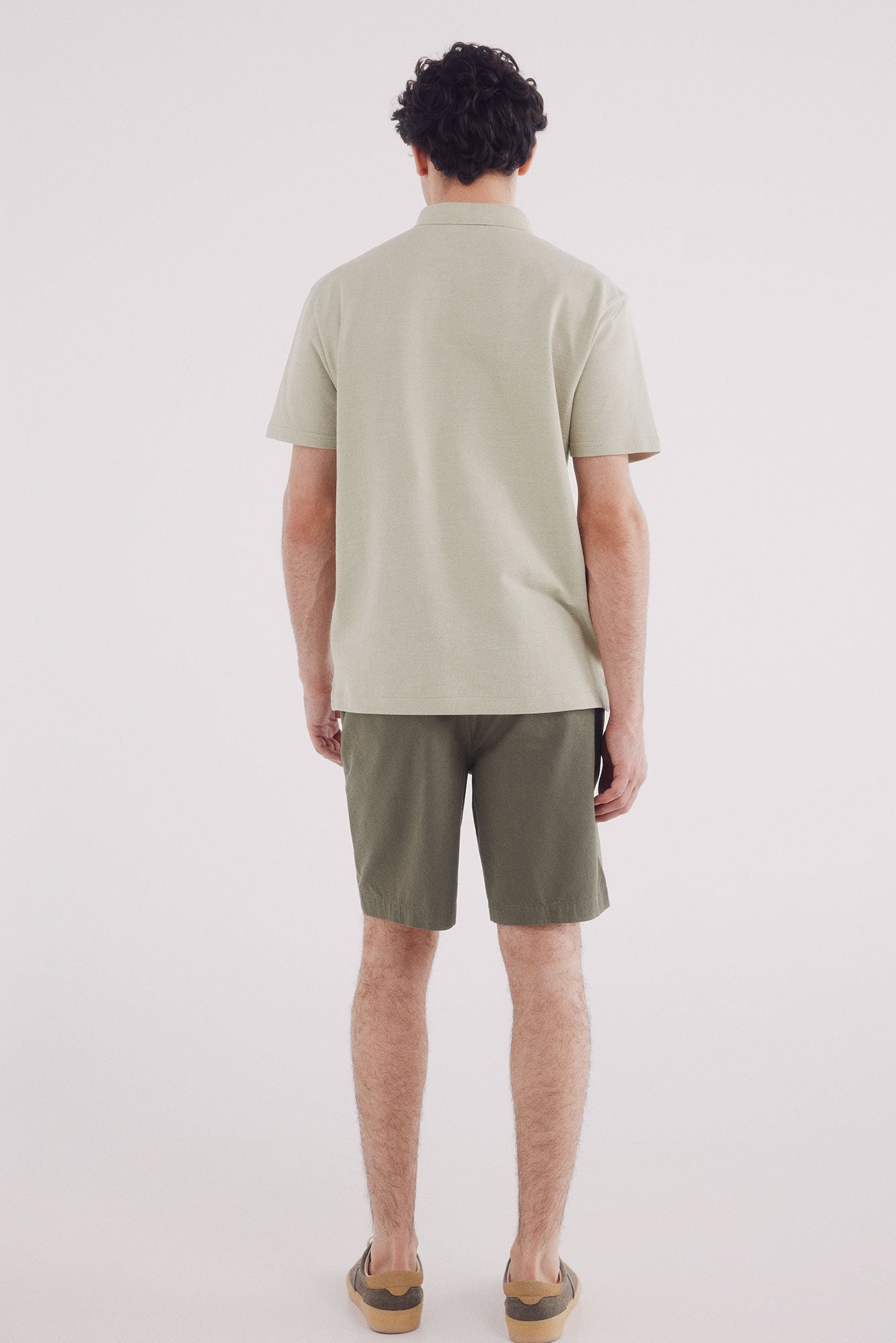 Relaxed fit fluid Bermuda shorts