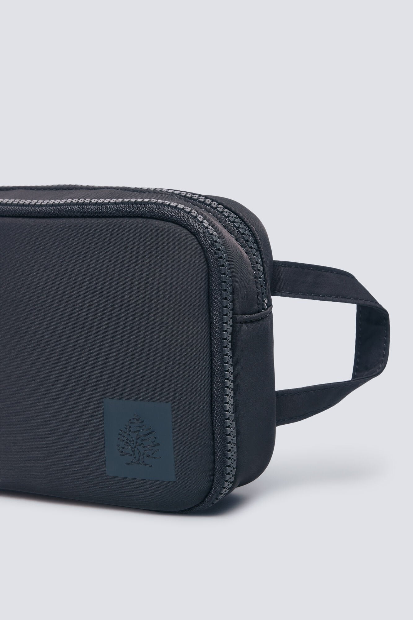 Grey recycled polyester vanity case