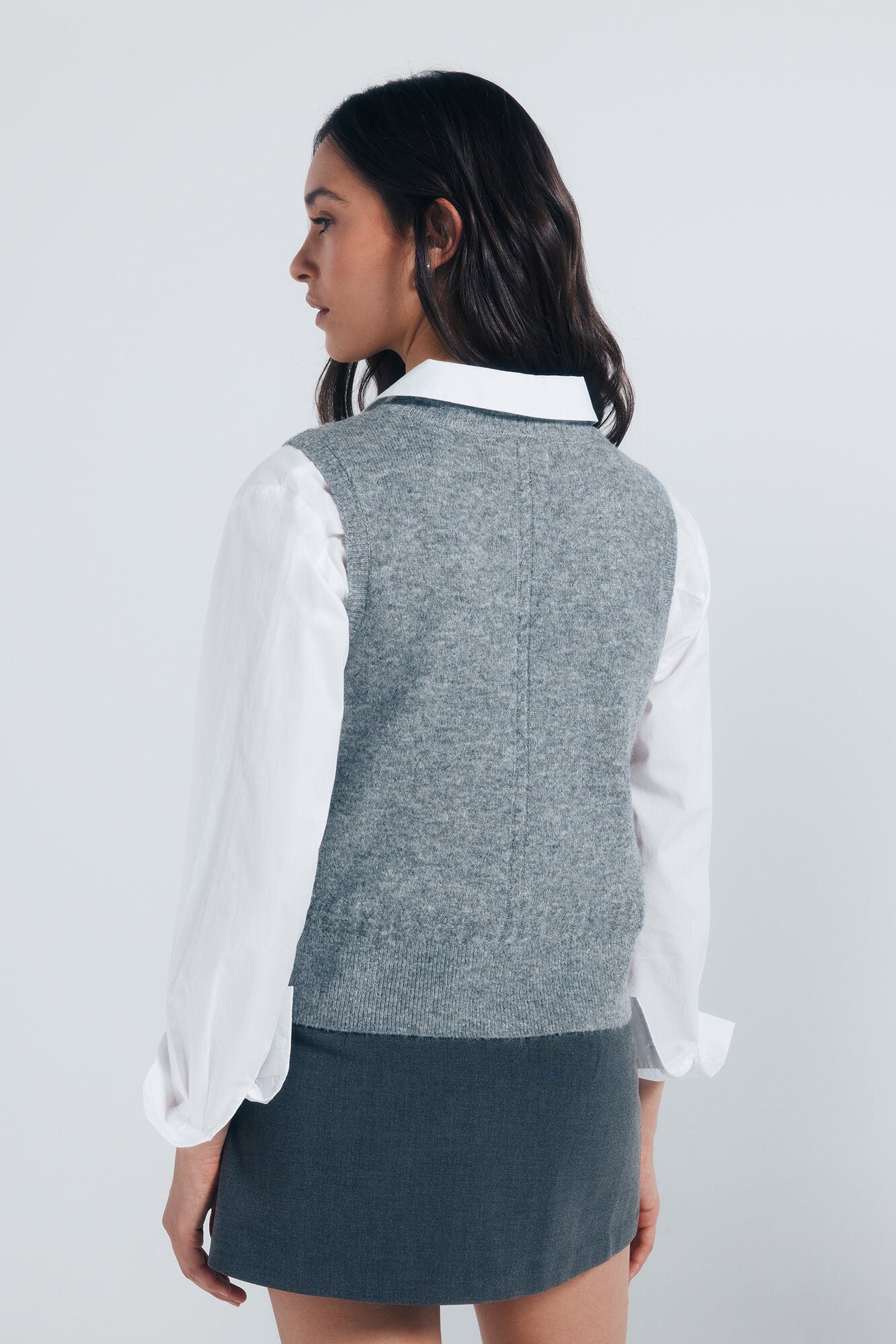 Gilet jersey-knit with braids