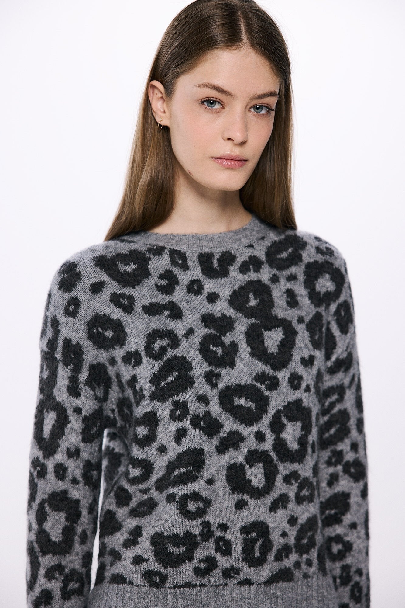 Animal intarsia jersey