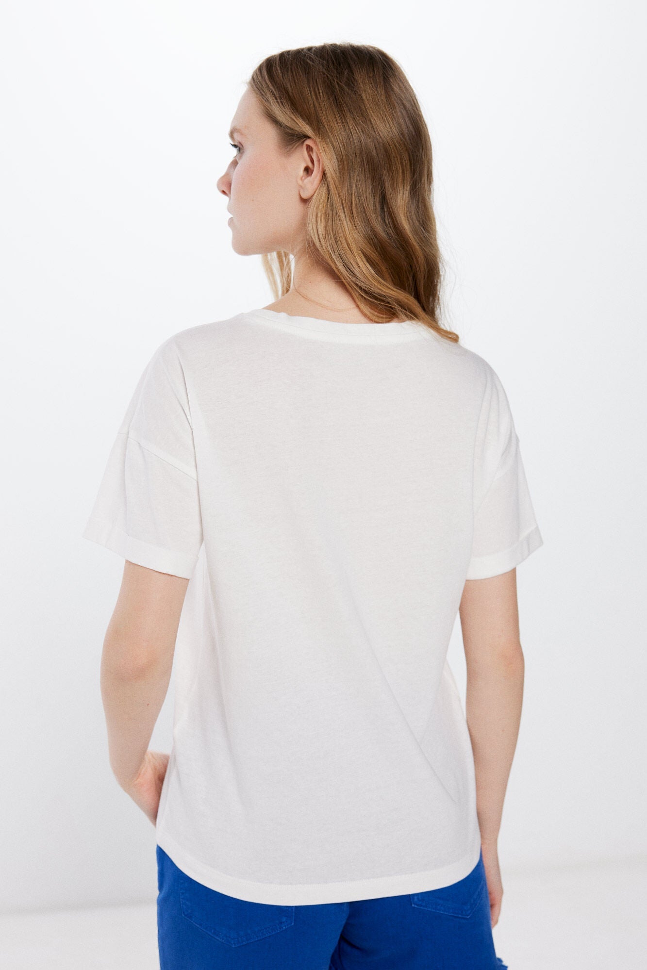 Graphic T-shirt with Turn-up Sleeves