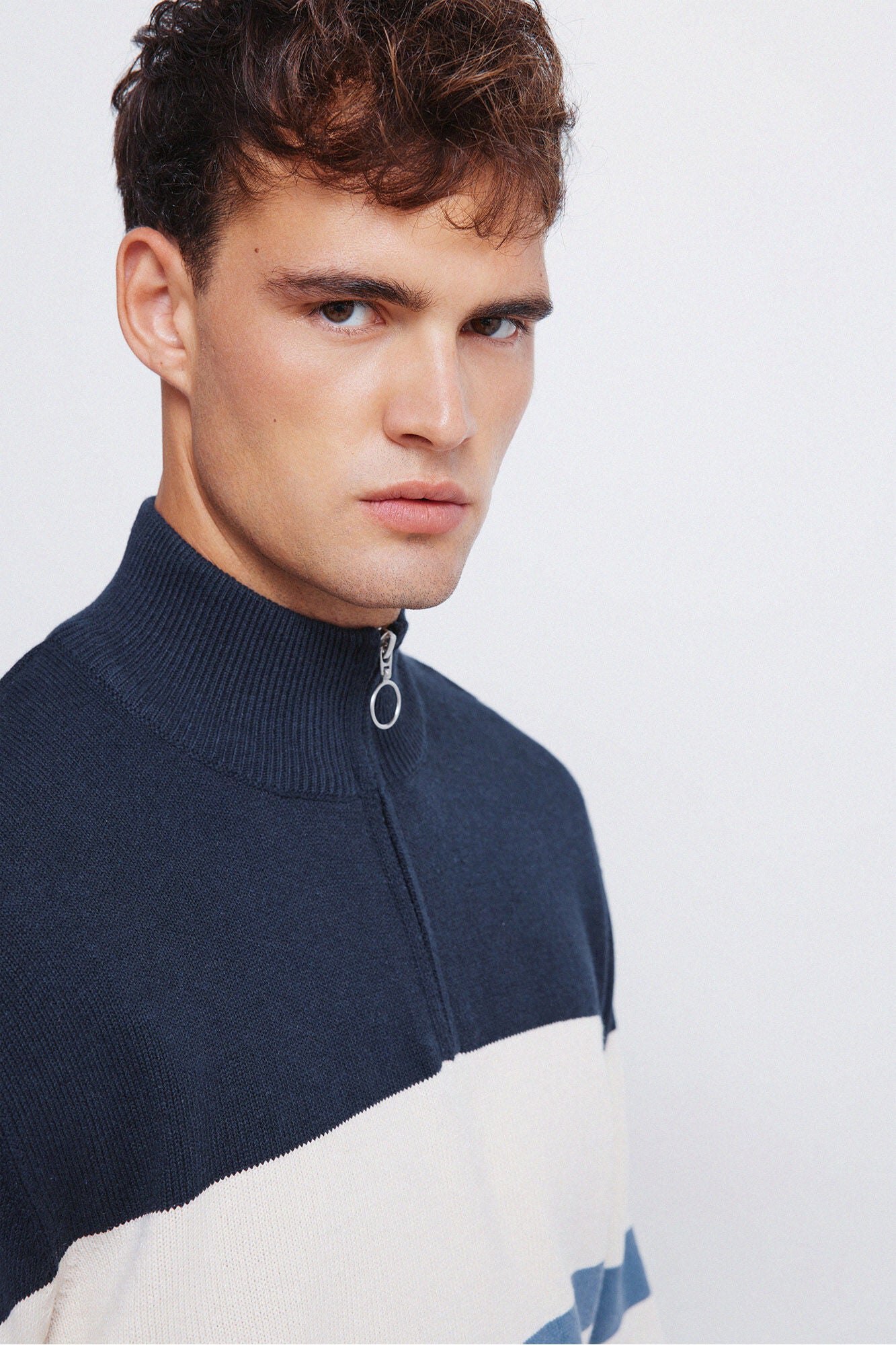 Color block zip fastening jersey