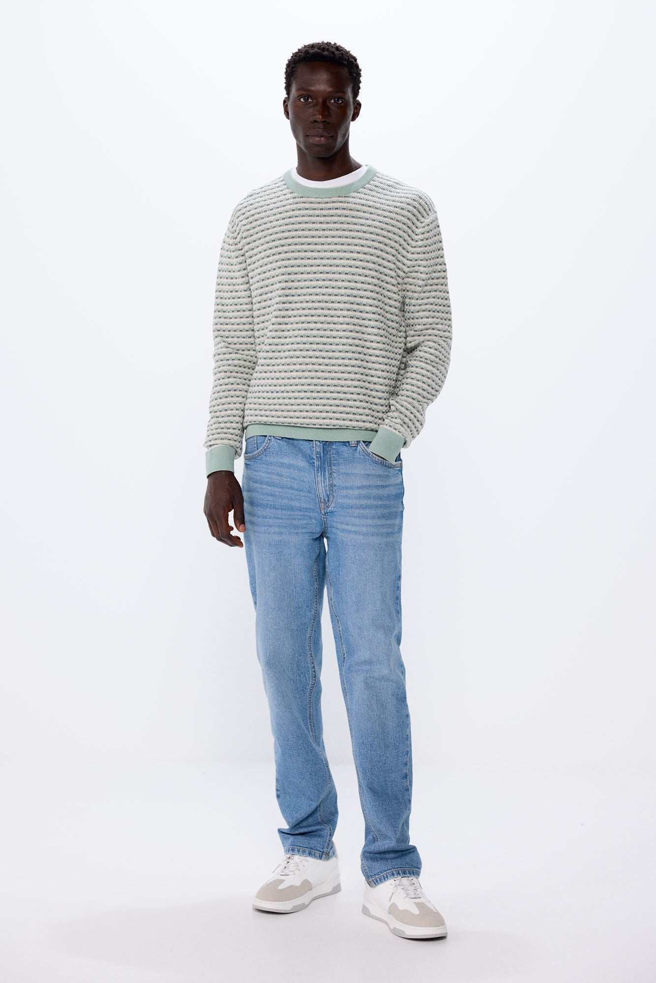 Two-tone textured jumper