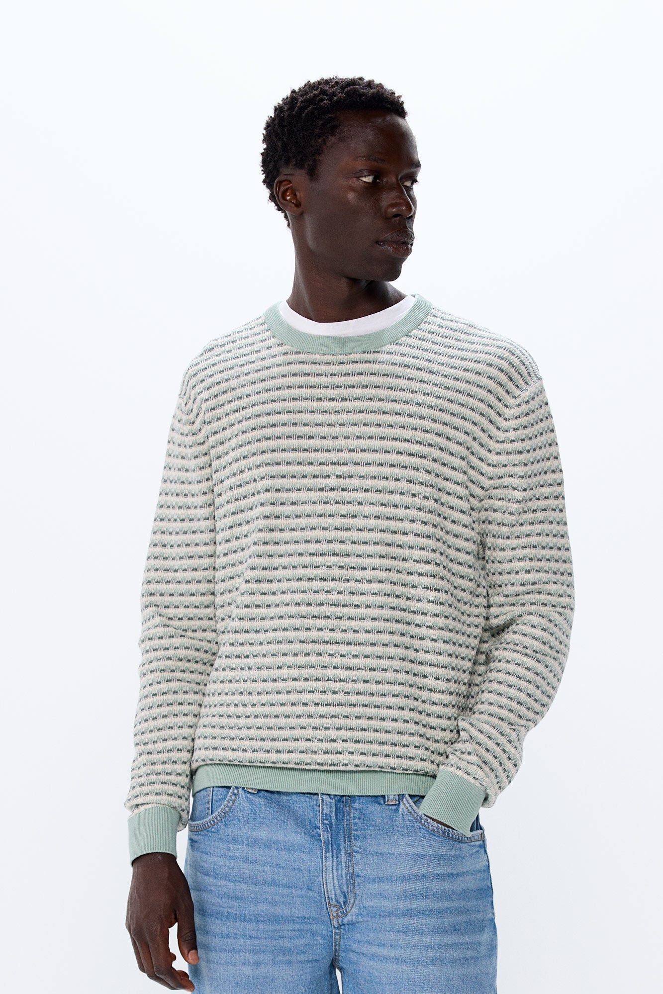 Two-tone textured jumper