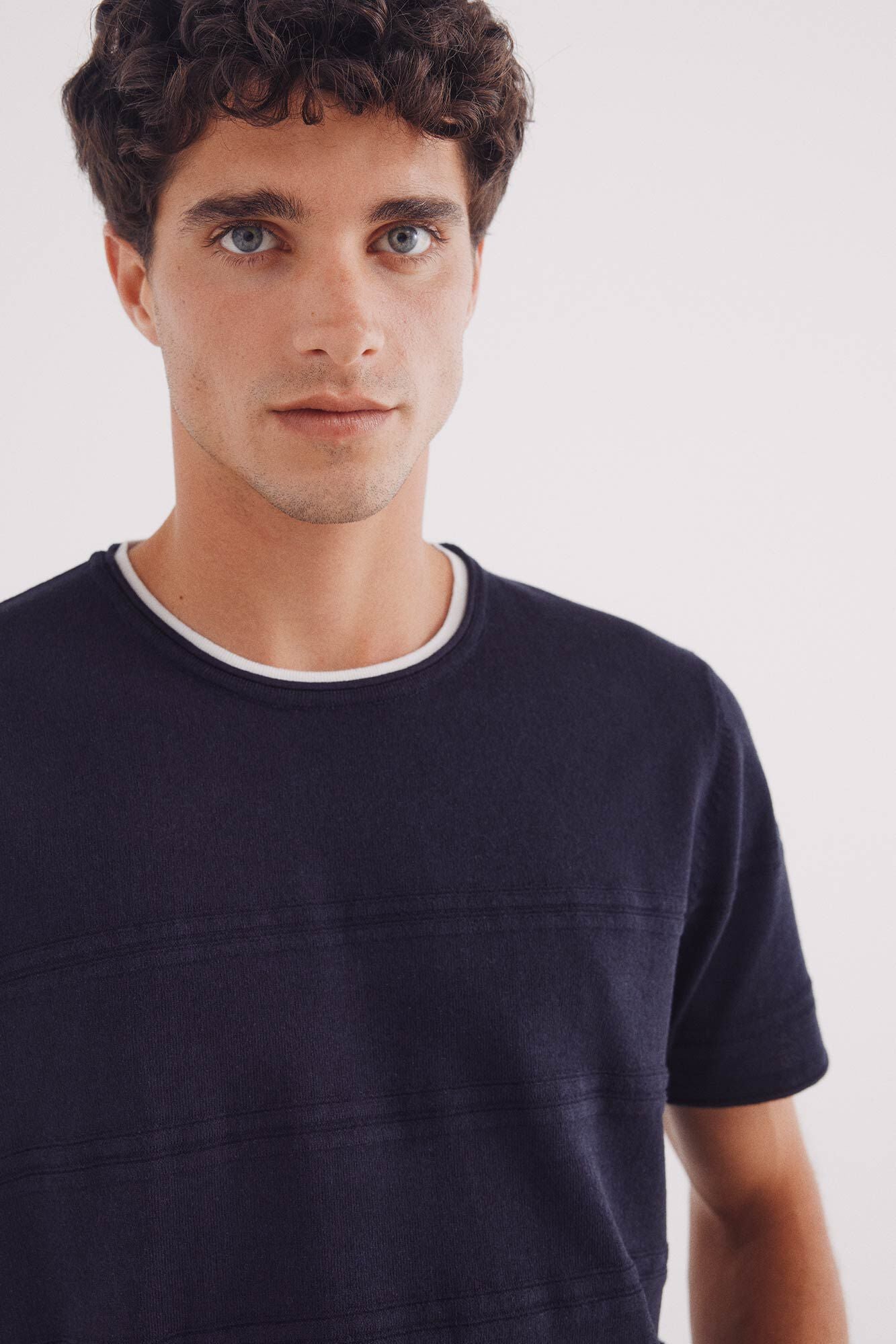 Structured short-sleeved jersey