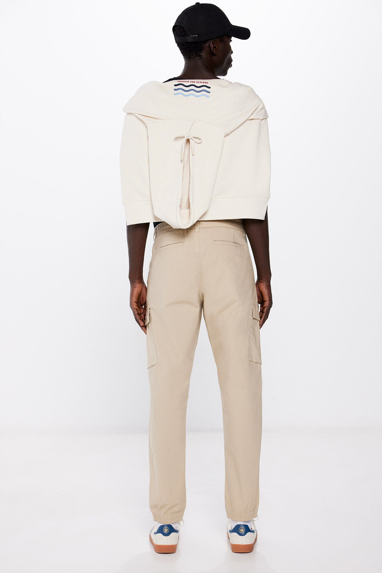 Lightweight cargo trousers