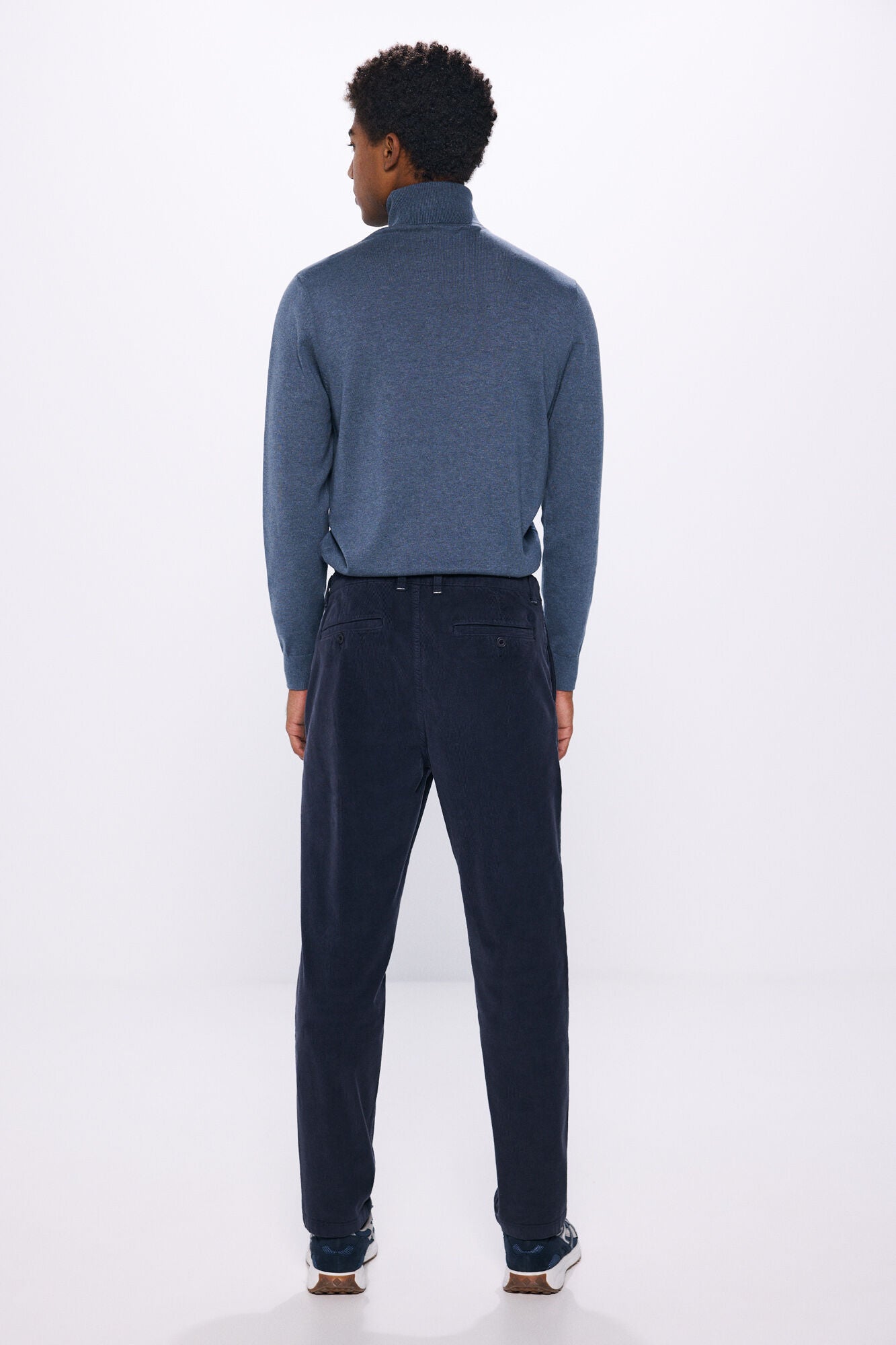 Coloured comfort fit Bermuda shorts