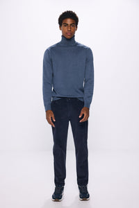 Coloured comfort fit Bermuda shorts