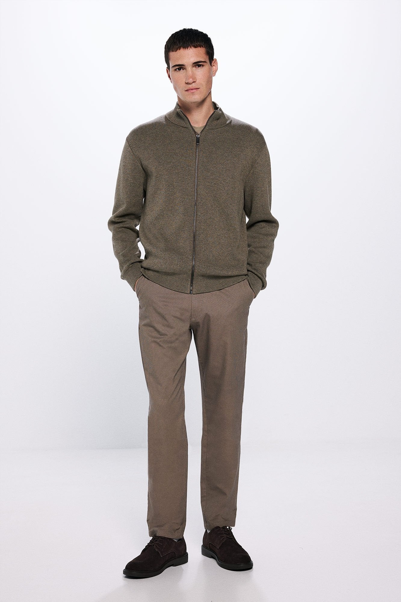 Slim fit micro-printed chinos