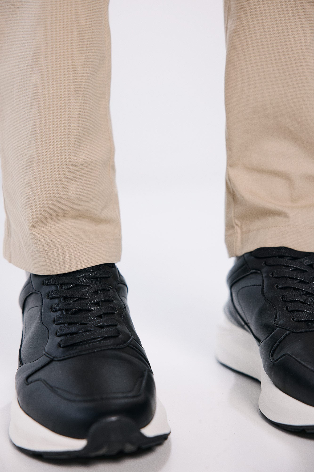 Slim fit micro-printed chinos