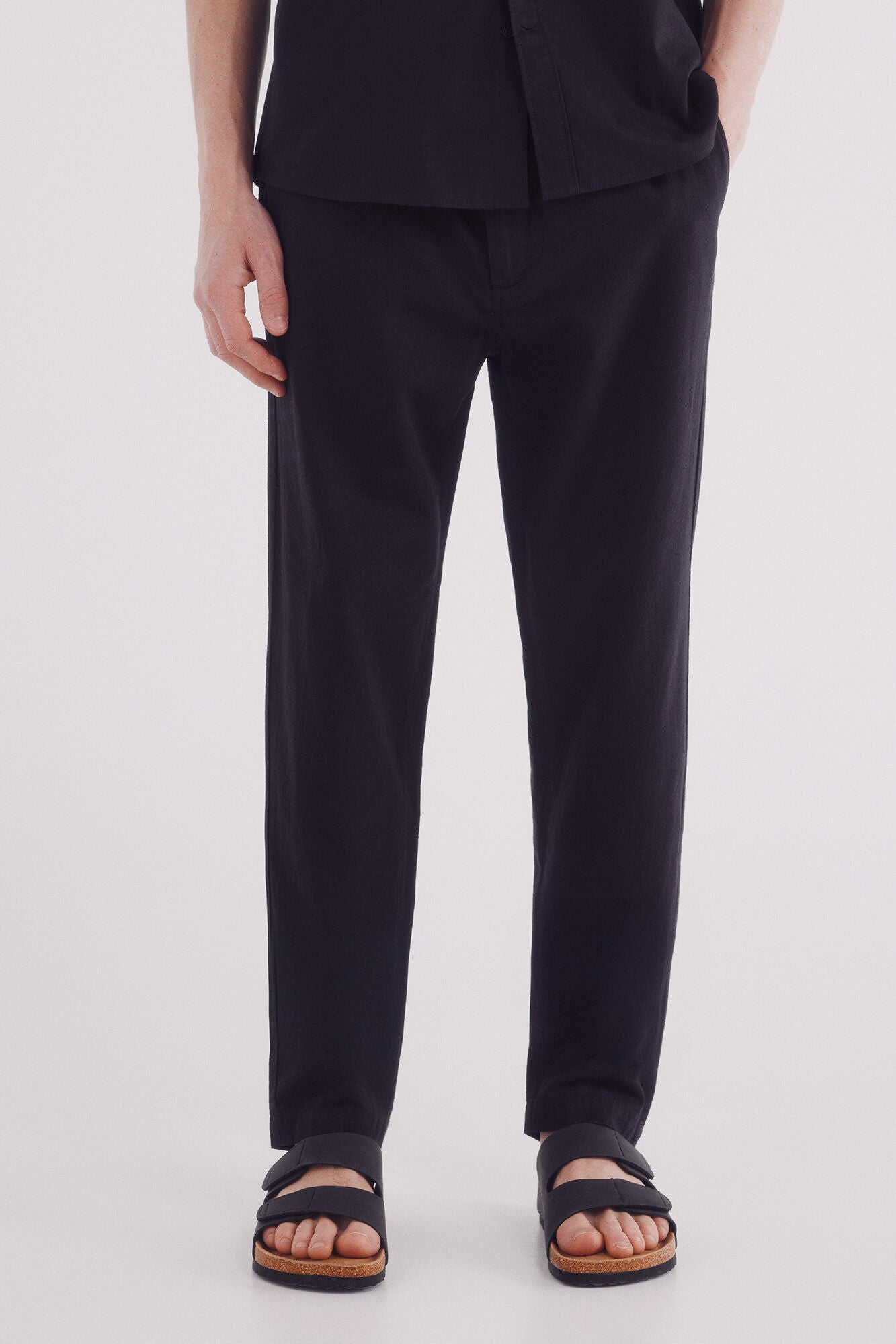 Slim fit linen chino pants