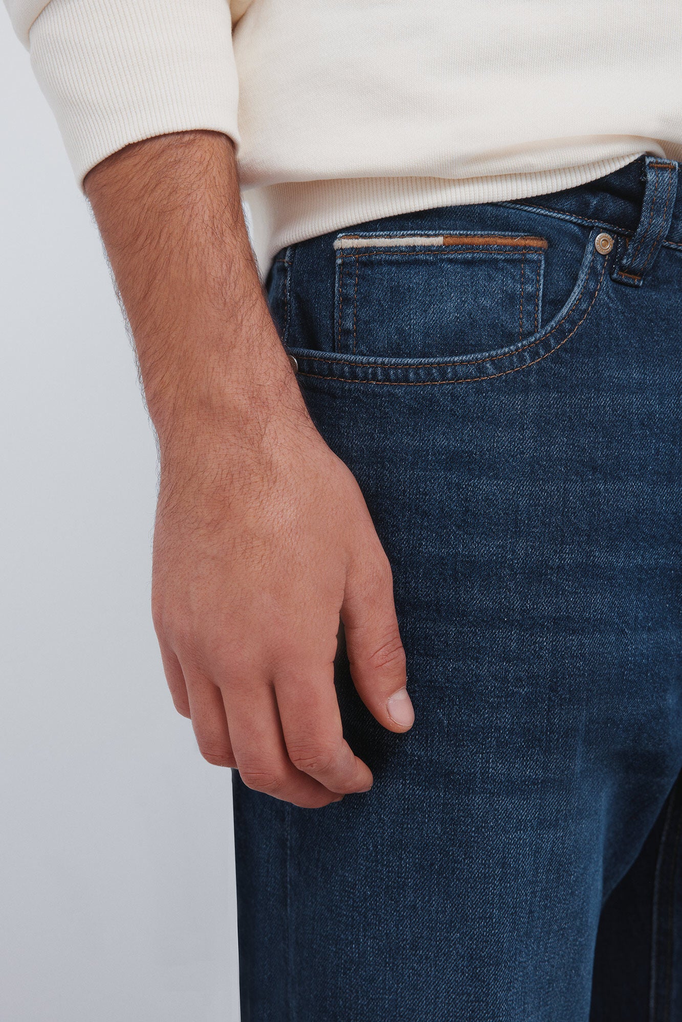 Regular fit dark wash jeans