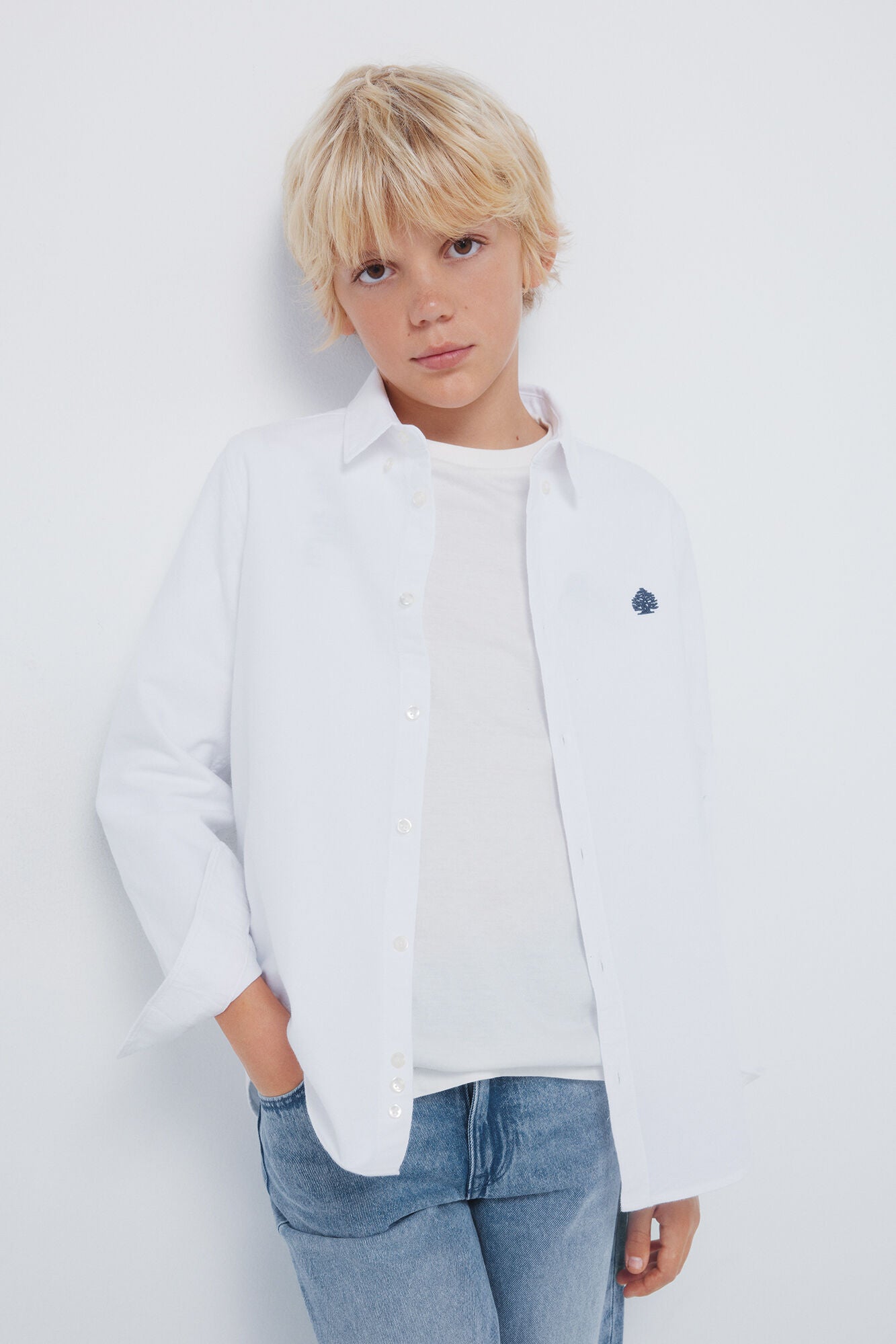 Boy's shirt with elbow pads
