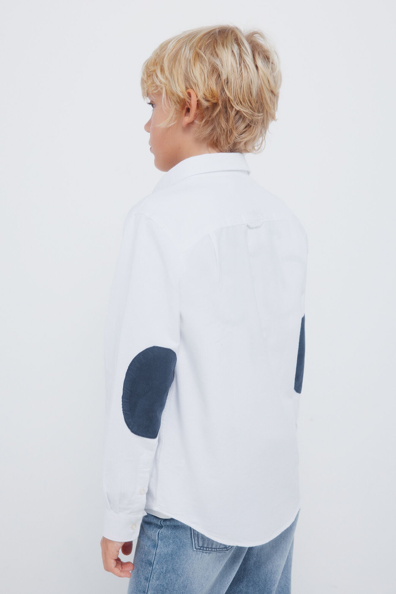 Boy's shirt with elbow pads