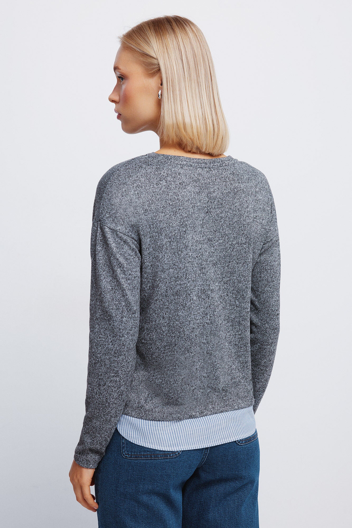 Combined T-shirt with side buttons