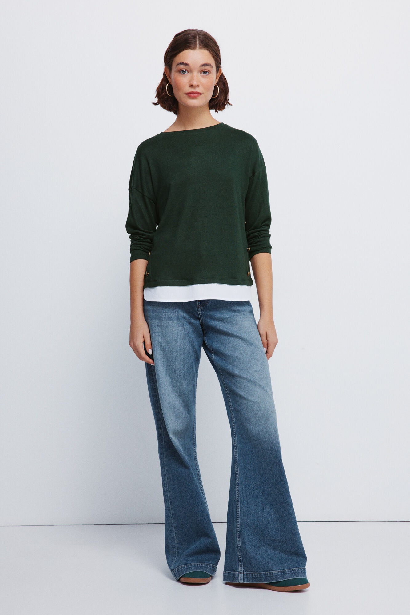 Combined T-shirt with side buttons