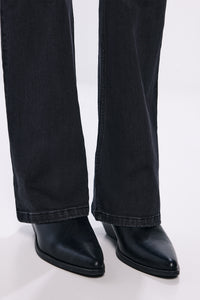 Bootcut jeans