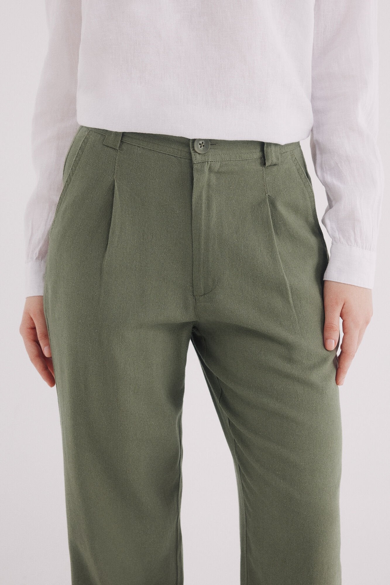 Basic linen trousers