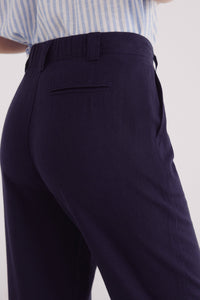Basic linen trousers