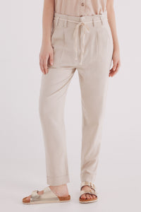 Linen pleated trousers