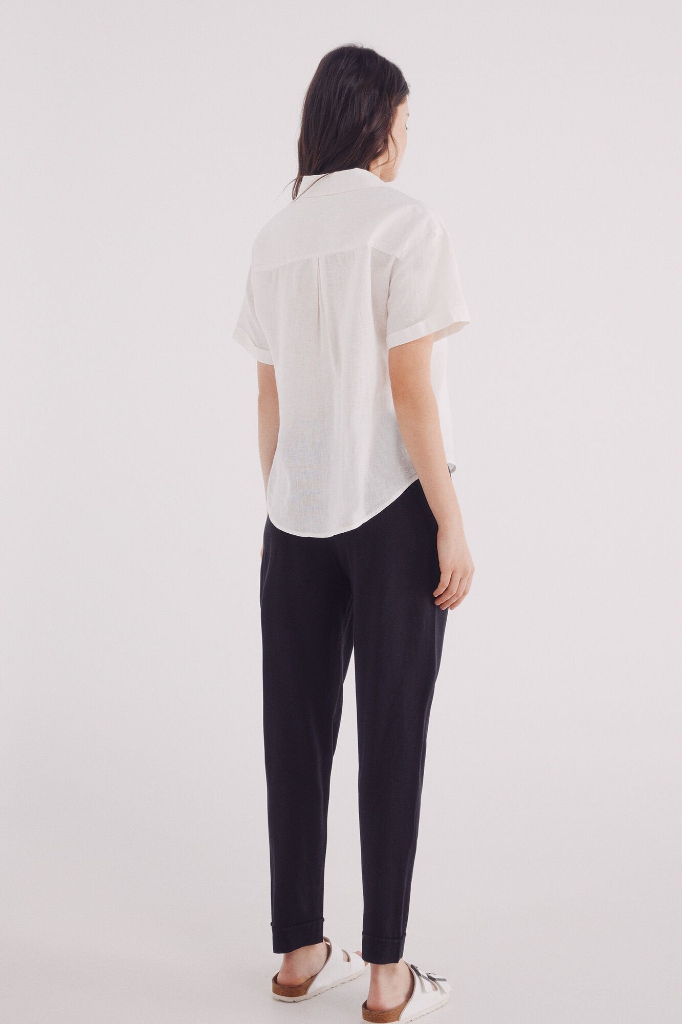 Linen pleated trousers