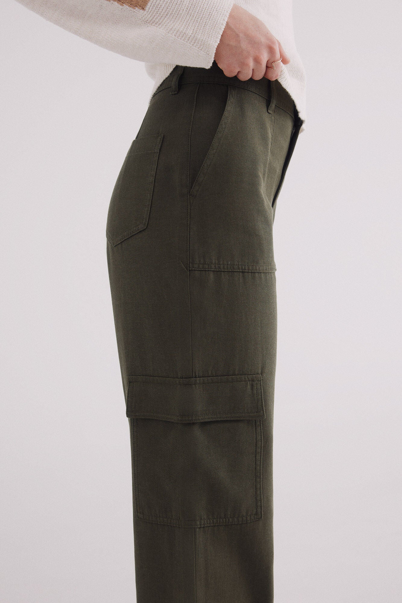 Lightweight cargo pants