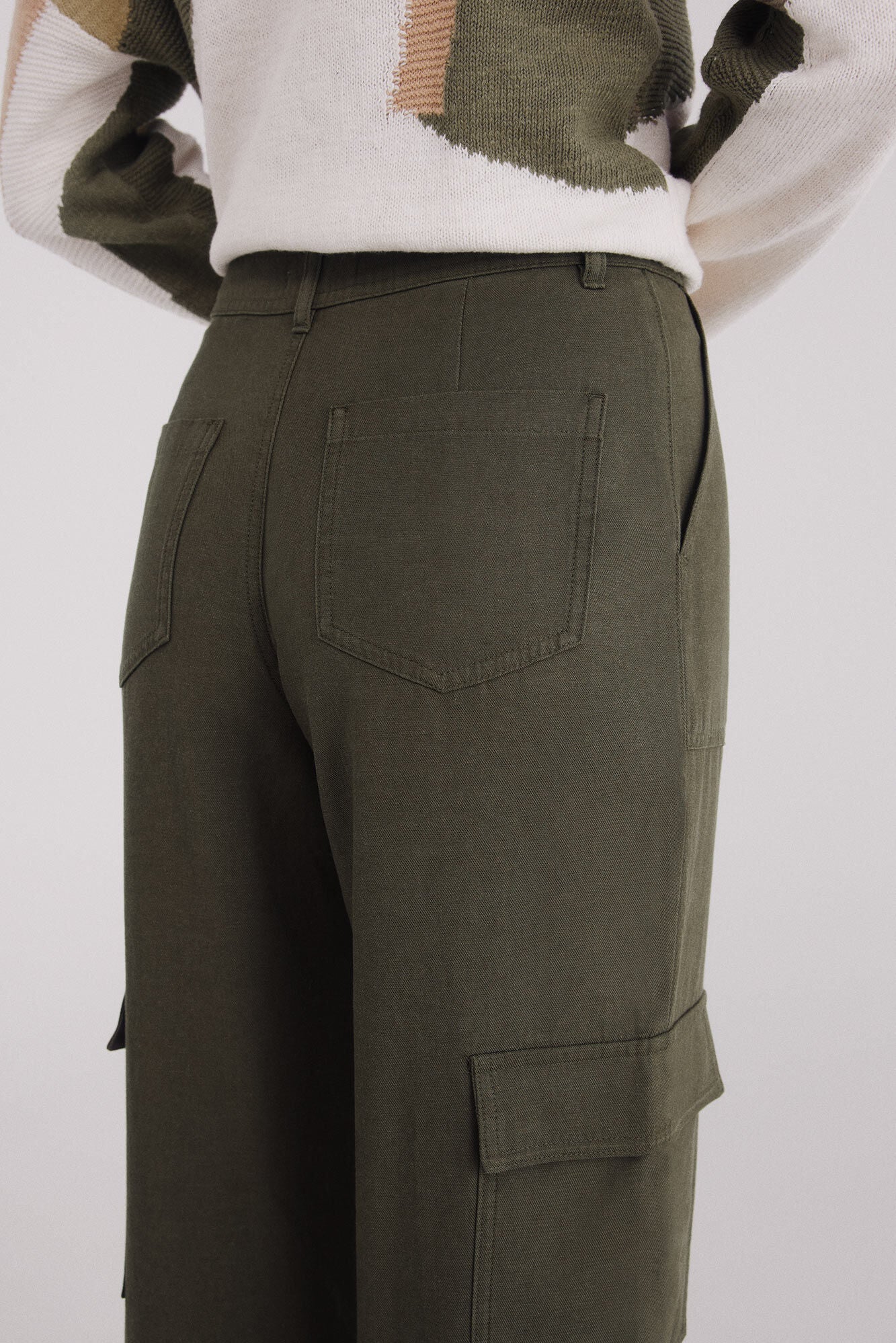 Lightweight cargo pants