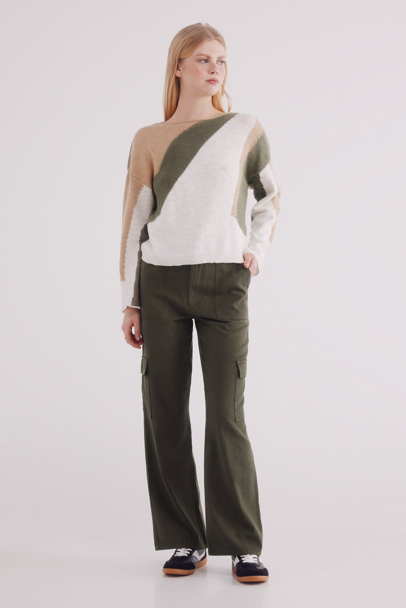 Lightweight cargo pants