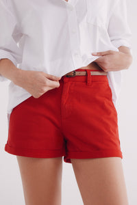 Chinos shorts with belt