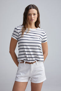 Chinos shorts with belt