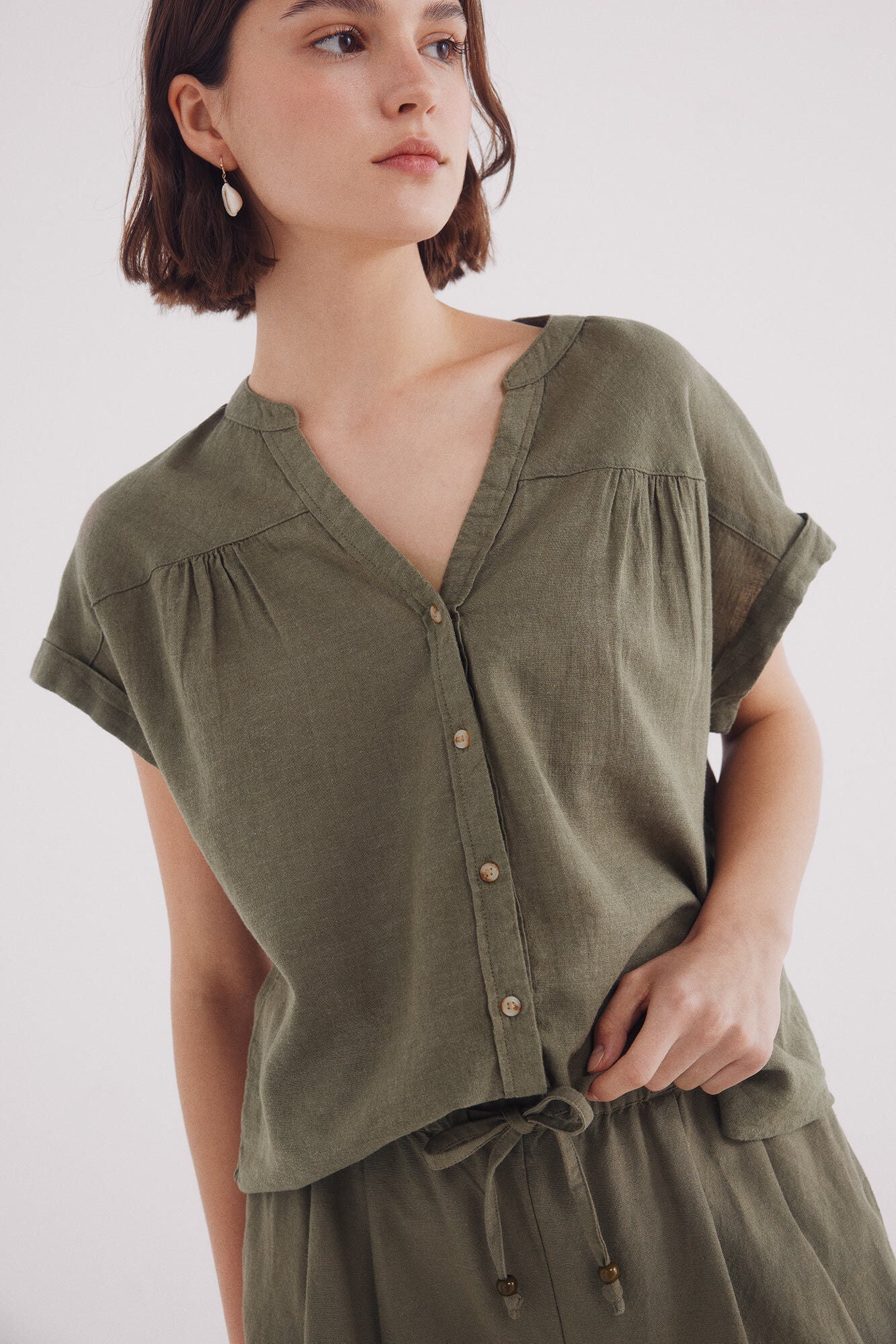 Short elastic waist cotton linen