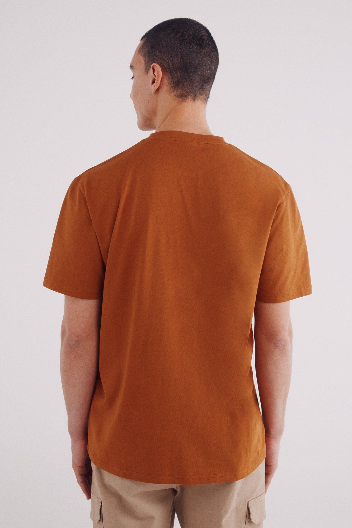 Basic round neck t-shirt