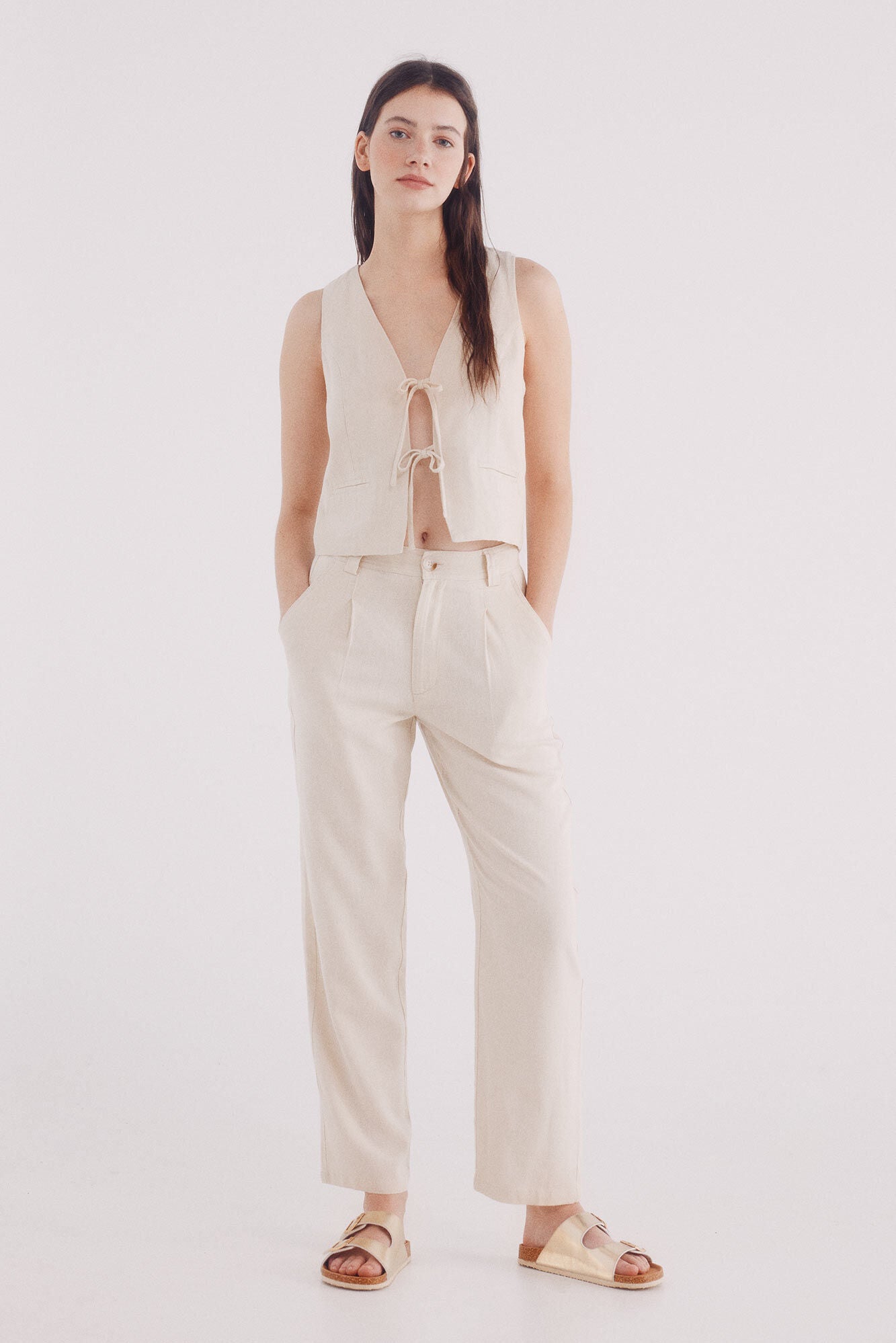 Linen bow vest