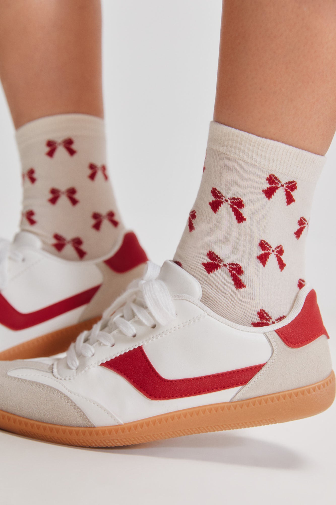 Long socks with bows