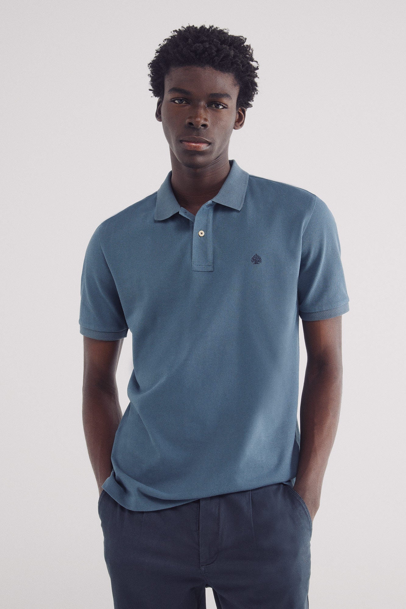 Essential regular fit polo shirt