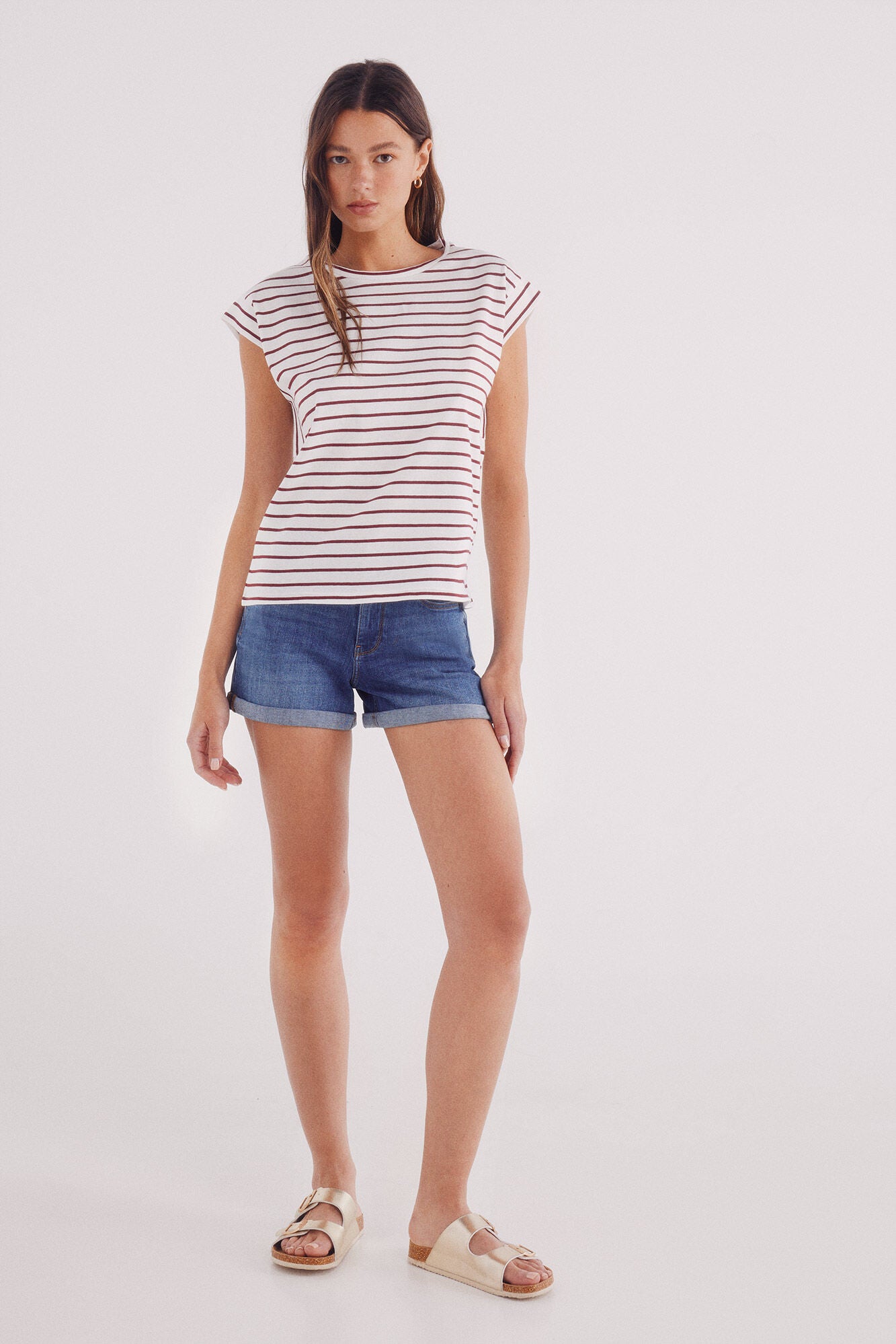 Striped T-shirt with contrasting sleeves