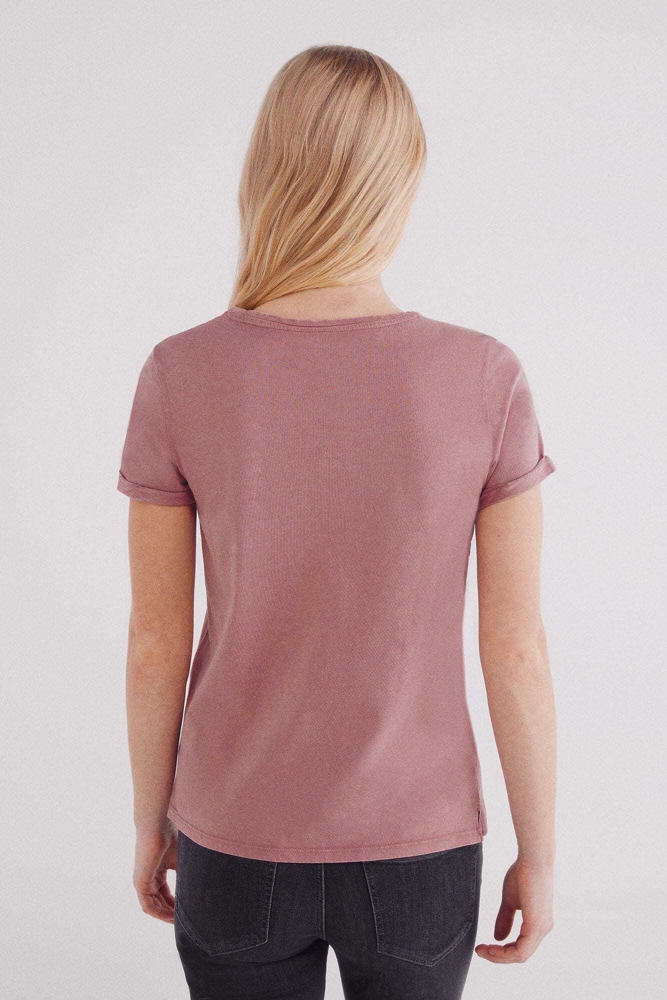 Basic T-Shirt