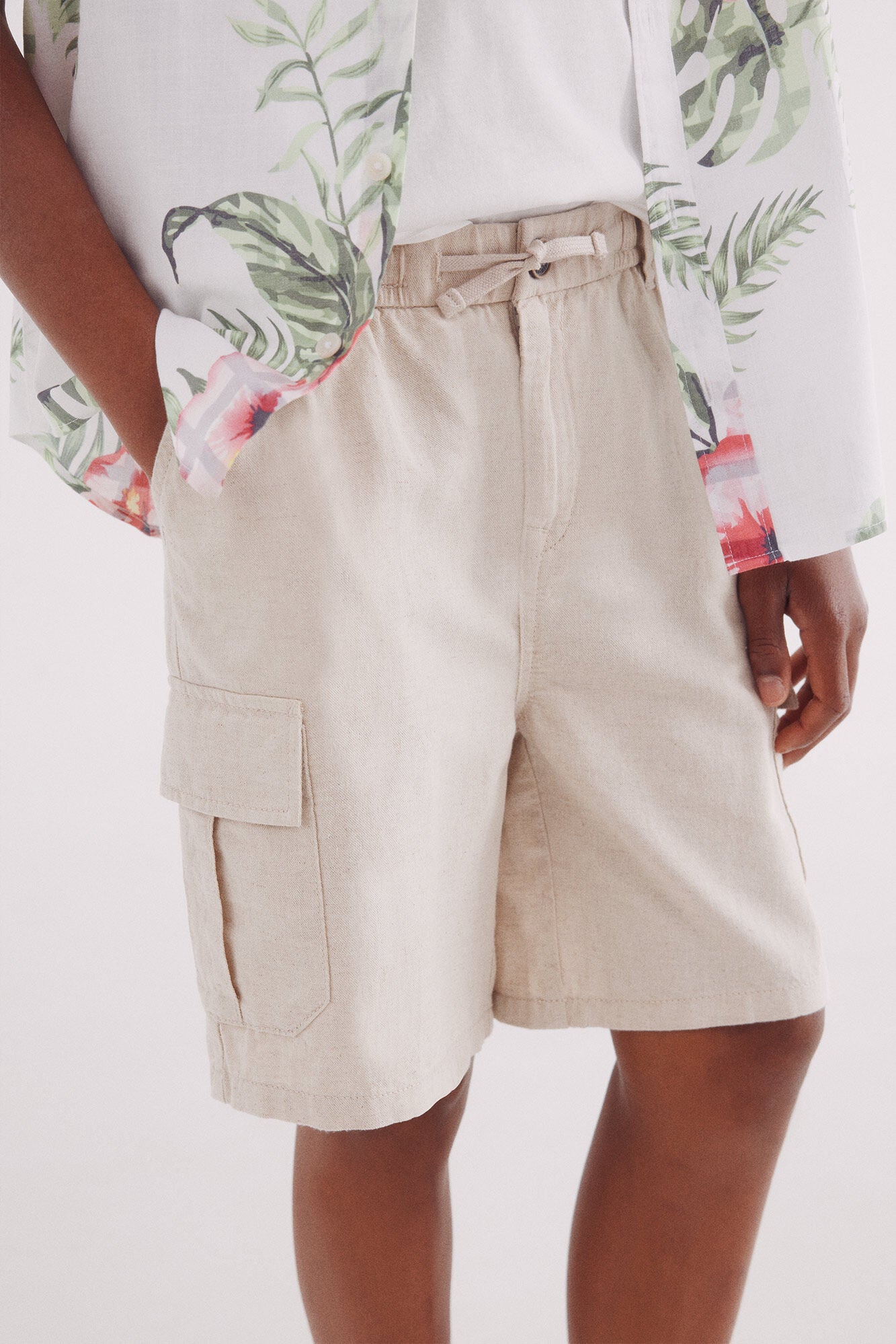 Linen cargo shorts for boys