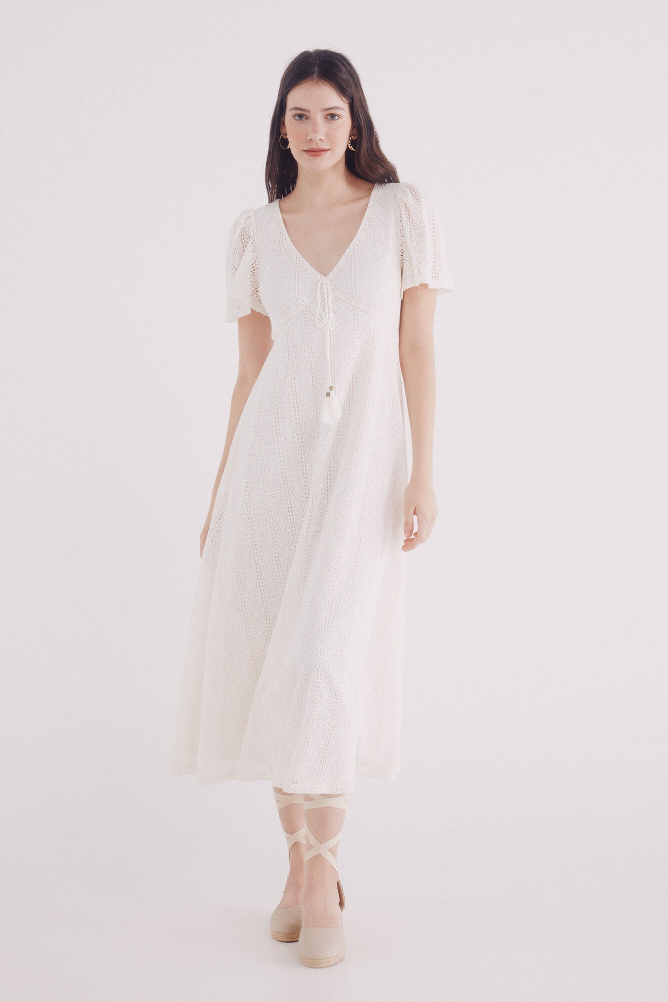Cape sleeve crochet midi dress