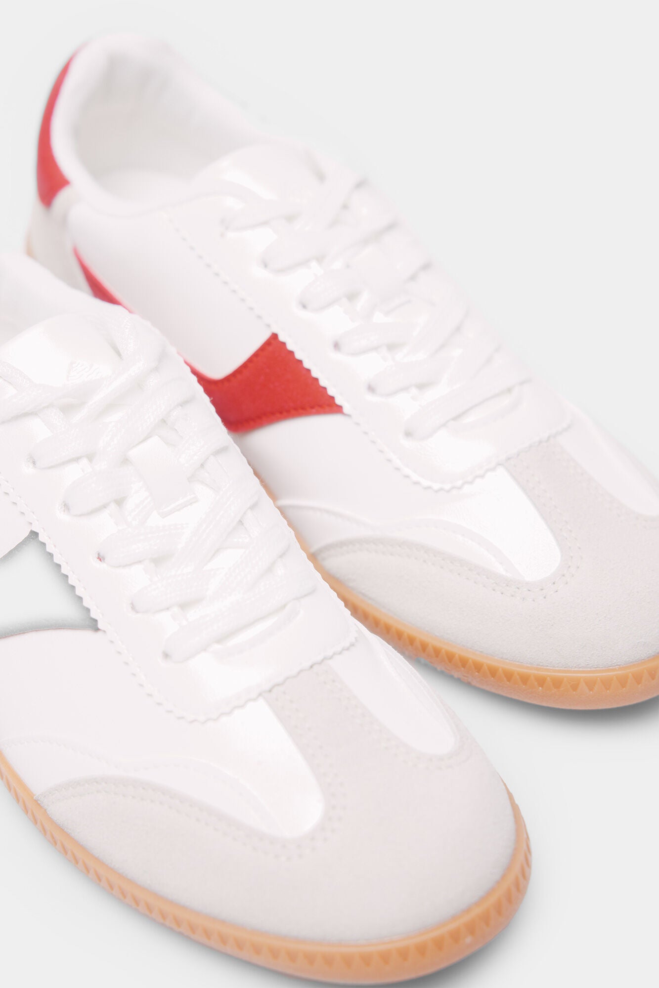 FOOTWEAR