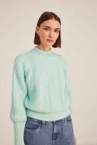 Cable knit jumper