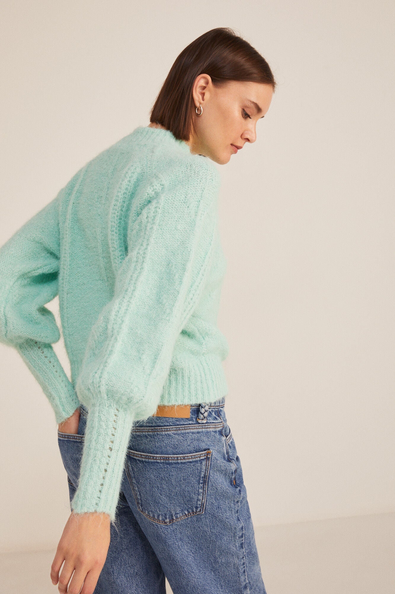 Cable knit jumper